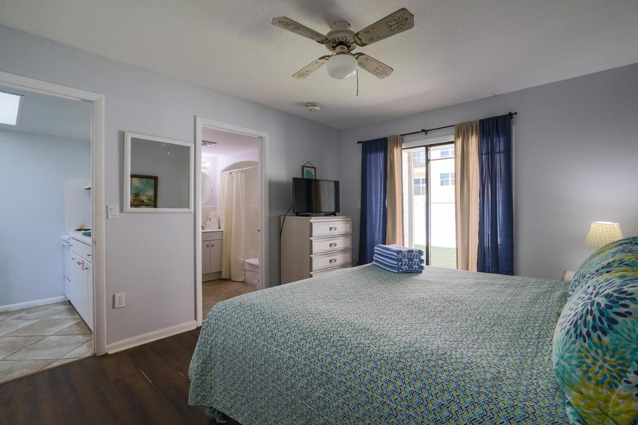 Coastal Waters Hotel New Smyrna Beach Buitenkant foto