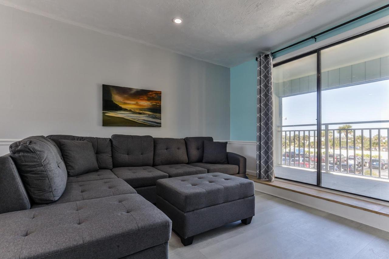 Coastal Waters Hotel New Smyrna Beach Buitenkant foto