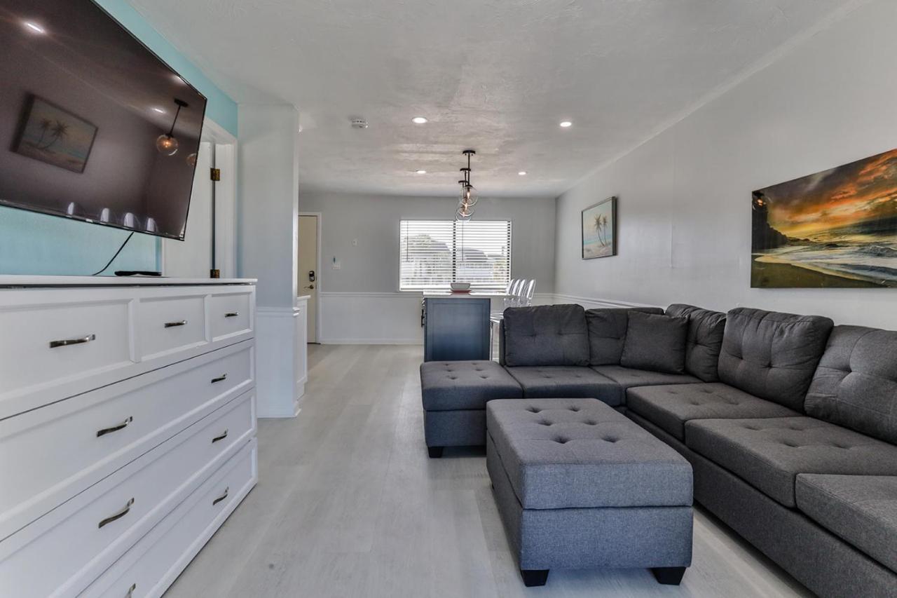 Coastal Waters Hotel New Smyrna Beach Buitenkant foto