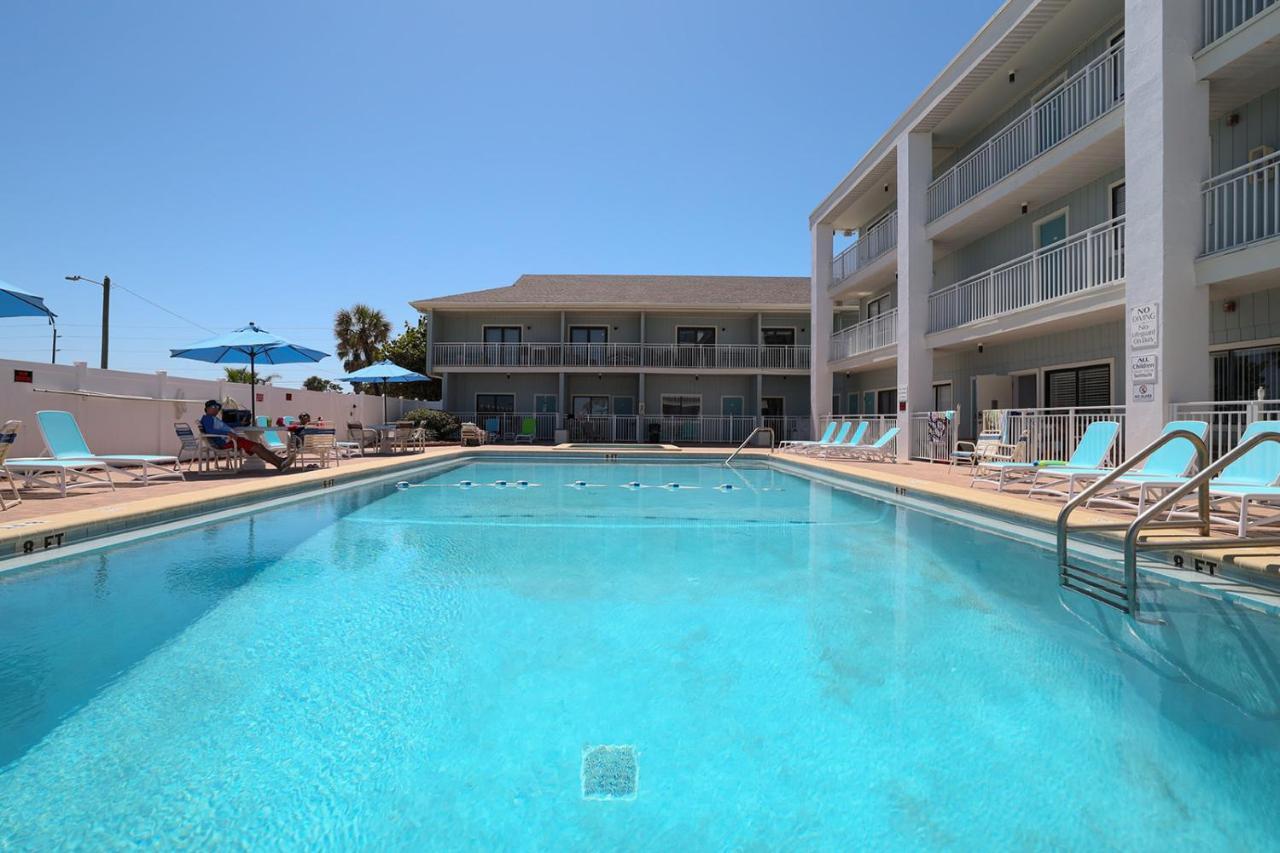 Coastal Waters Hotel New Smyrna Beach Buitenkant foto