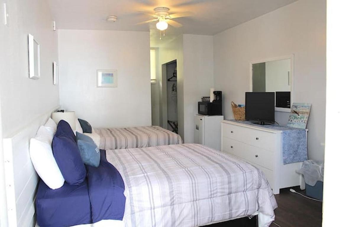 Coastal Waters Hotel New Smyrna Beach Buitenkant foto