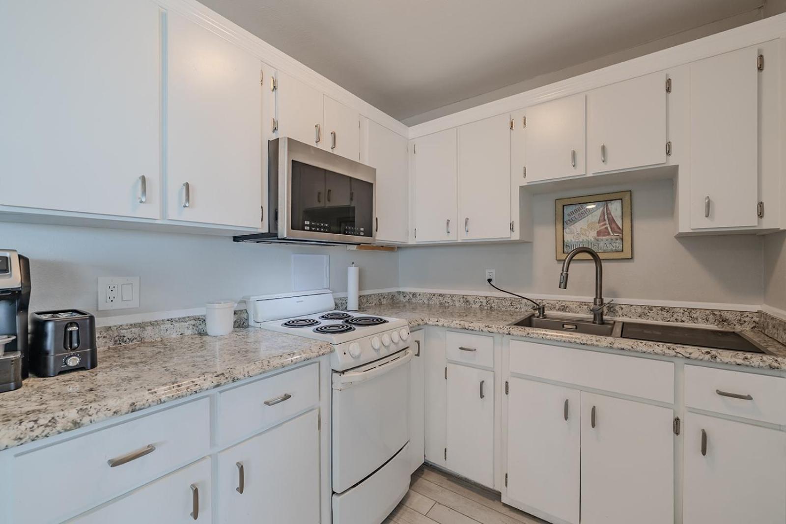 Coastal Waters Hotel New Smyrna Beach Buitenkant foto