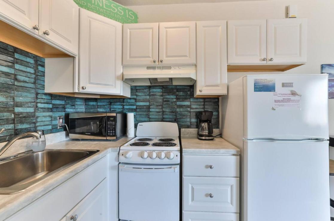Coastal Waters Hotel New Smyrna Beach Buitenkant foto