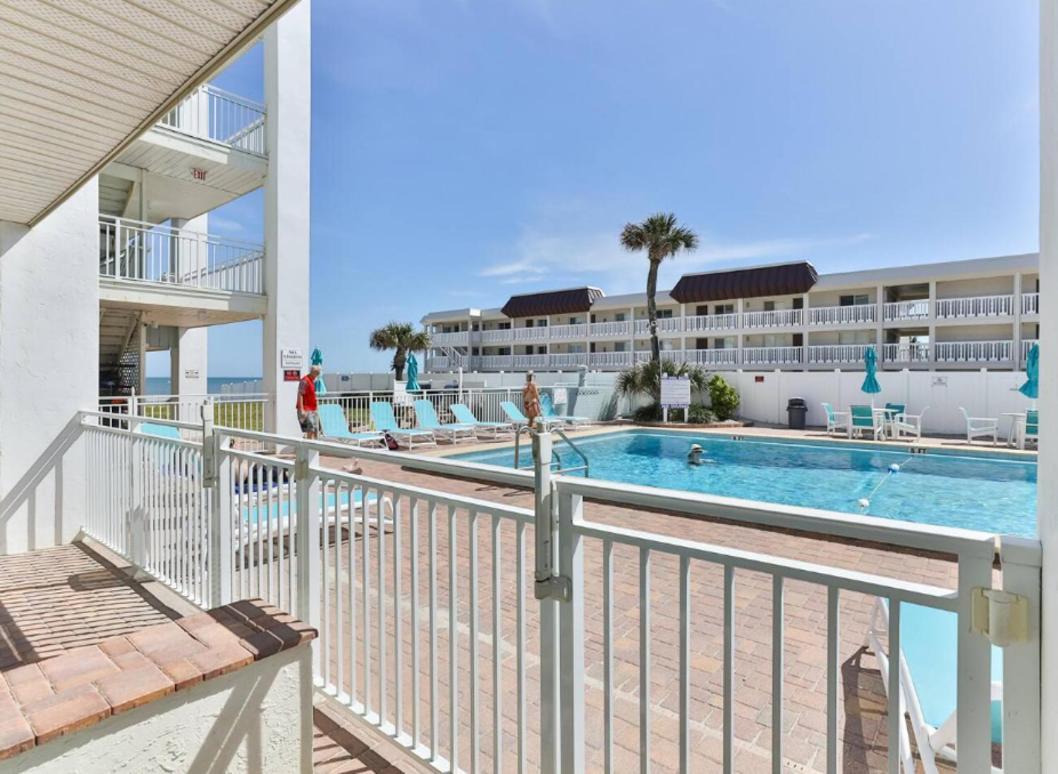 Coastal Waters Hotel New Smyrna Beach Buitenkant foto